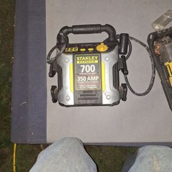 STANLEY FATMAX BATT. CHGR/AIR PUMP