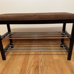 Entrance Bench With Space To Keep Shoes 