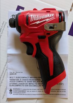 Milwaukee M12 subcompact impact driver