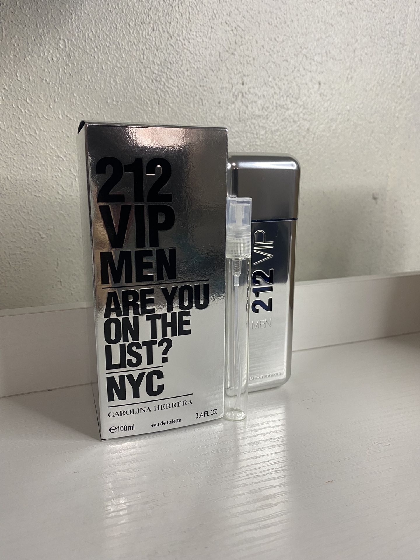 CH 212 VIP Men Decant 10ml