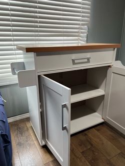 Kitchen island