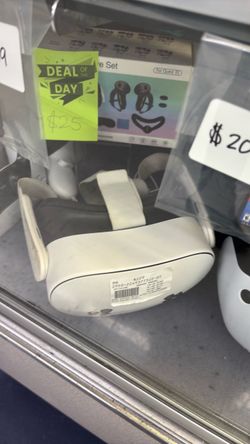 Meta Quest 3S VR Headset