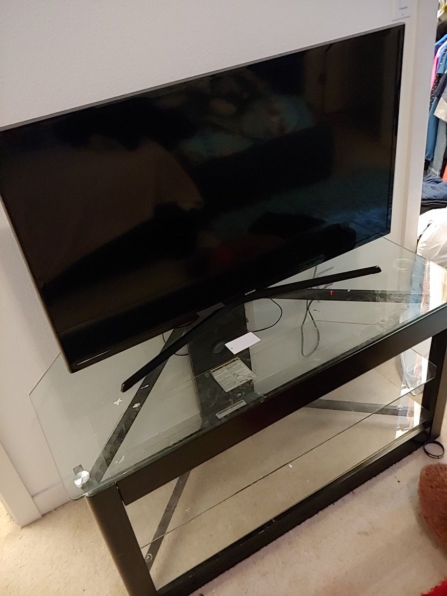 40" Samsung Smart LED HDTV with stand