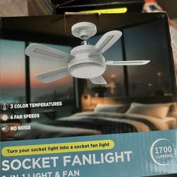 Socket Fan 1700 Lumens 2-1 Light Fan 