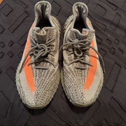 Yeezys Reflective 