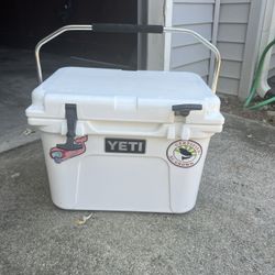 Yeti roadie 20qt Cooler