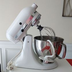 KitchenAid KSM150PSWH 10 Speed Stand Mixer w/ 5 qt Stainless Bowl & Dough Hook