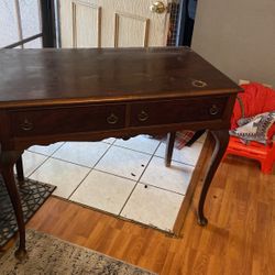 Free Desk