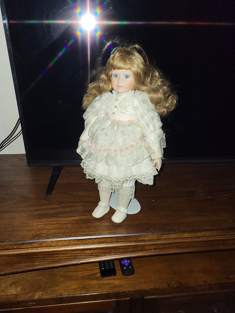 Collectable Antique Dolls