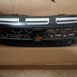 2025 Nissan Frontier Grill 