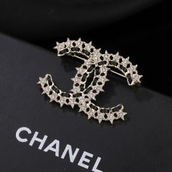 double C brooch 