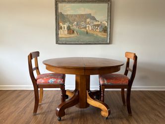Vintage Oak Round Table