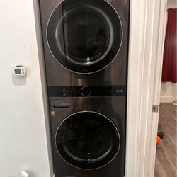 LG Stacked Washer And Dryer 