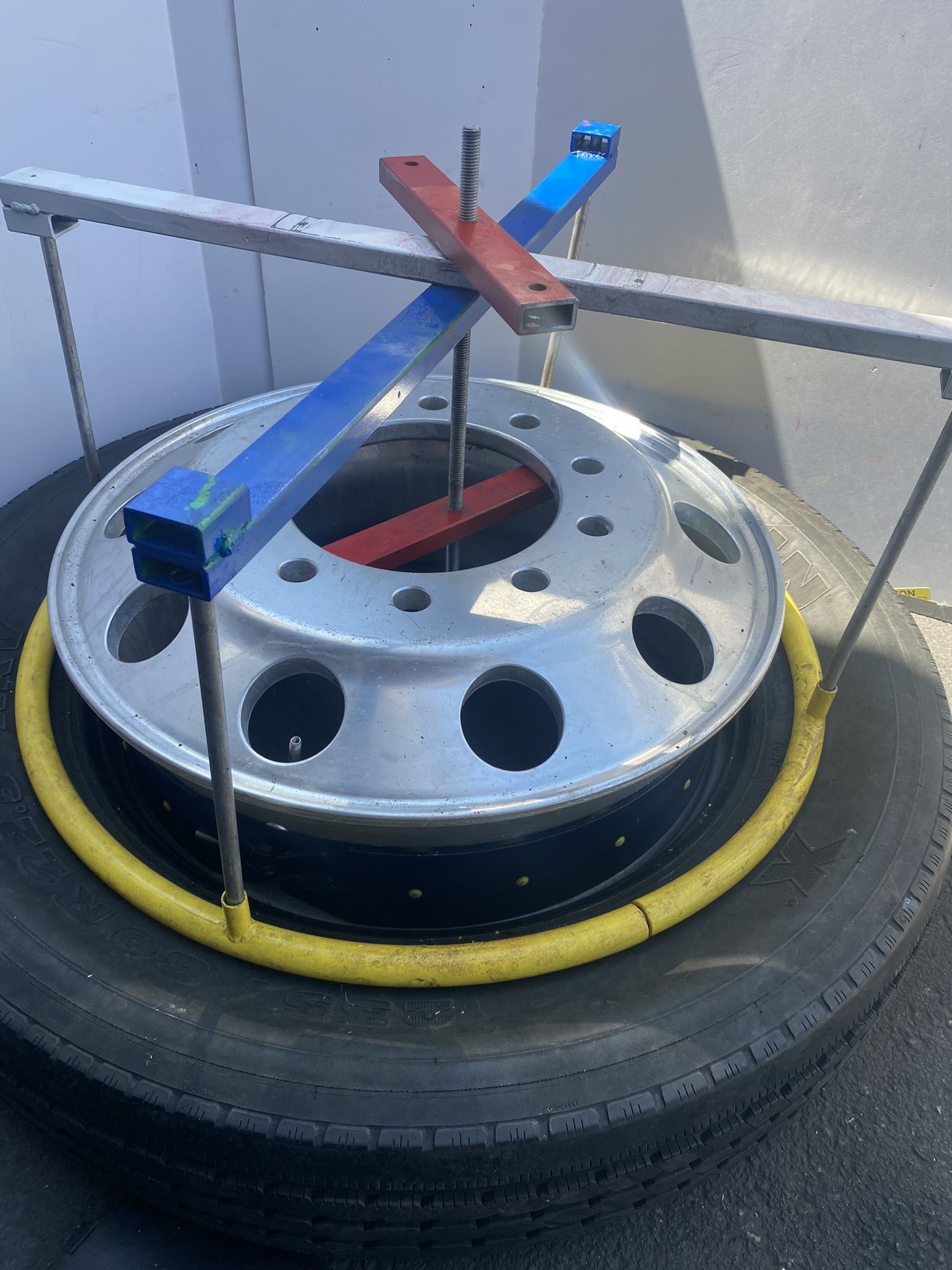 Tyron Bands And Tire Press