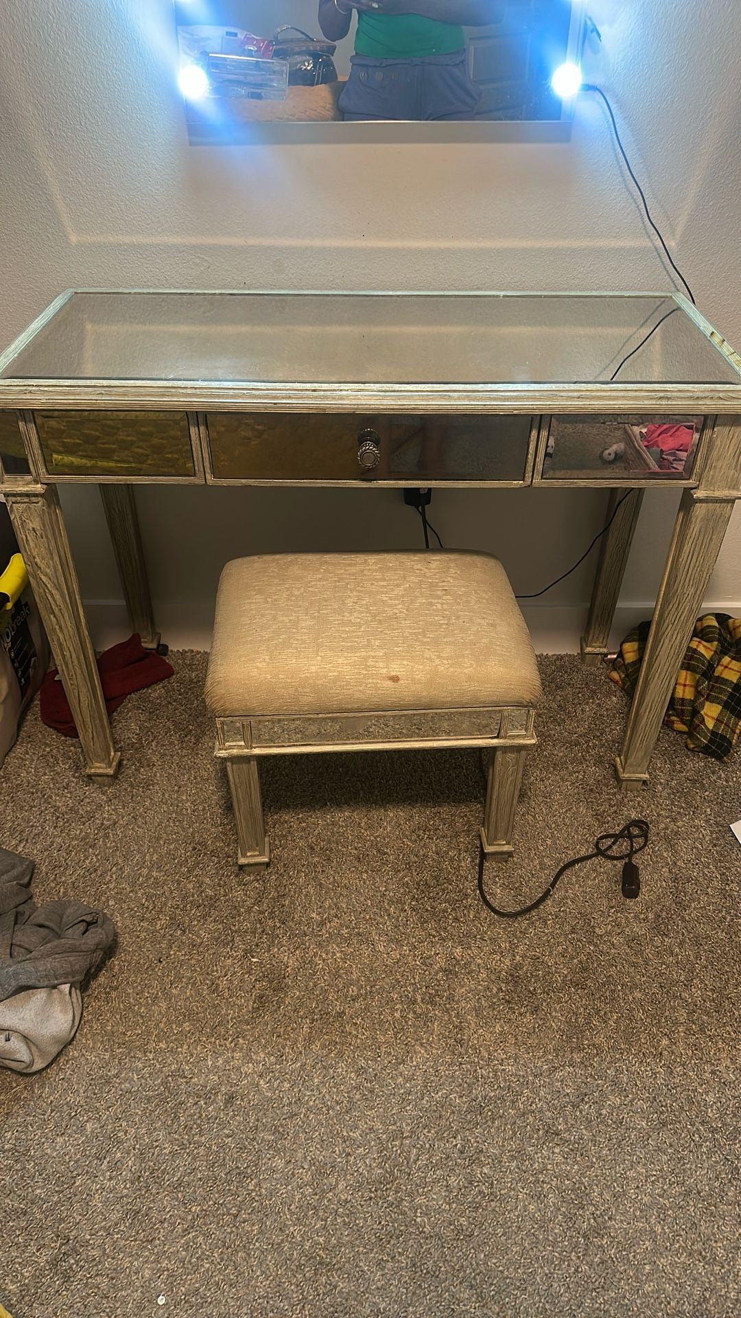 ✨ Pier 1 Wooden Vanity with Mirror Top + Padded Stool ✨
