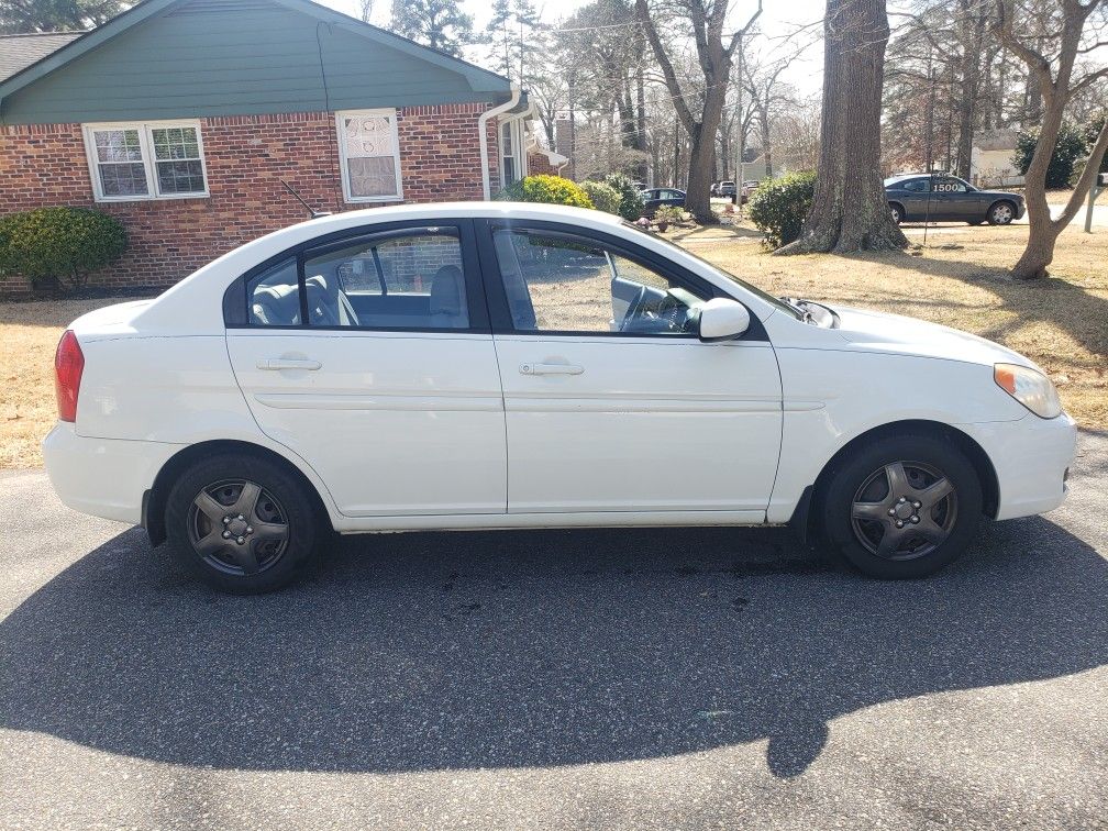 2010 Hyundai Accent