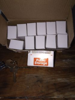 Public storage lock with key OBO.