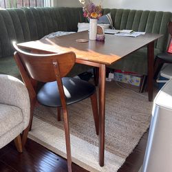 Dining room table & 3 chairs