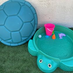 Toddler Sandbox with Lid & Accessories - See My Other Items 😀