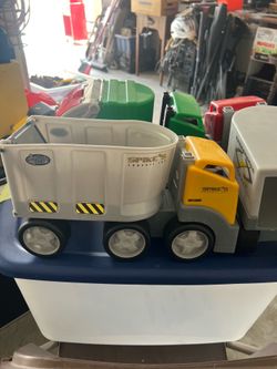 3 little tikes trucks