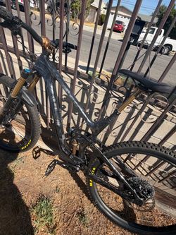 Carbon MTB — Premium Build, Ready to Ride