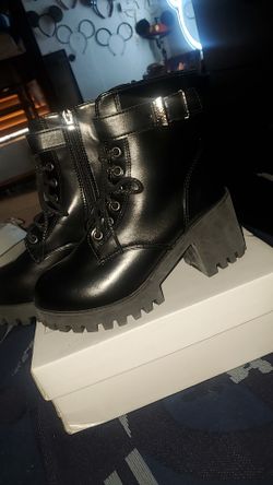 Womens Boots