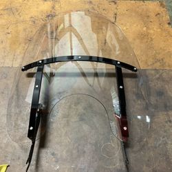 King-Size H-D Detachables Windshield For FL Softail Models- 21in. Clear, Gloss Black Braces