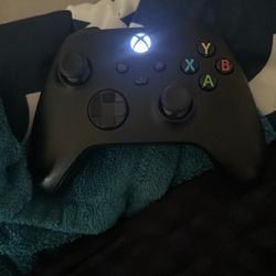 45$ Xbox Controller