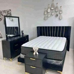 Huge Price Drop on Bedroom Sets! Flexible Financing & Delivery Options Available!