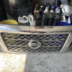 2022/nissan titan front grill