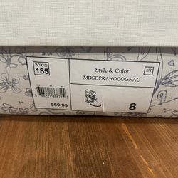 Brown Size 8 Woman’s MUDD Boots. 