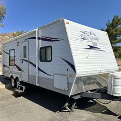 2011 Jayco Jay flight 24Ft Sleeps 6 Very Clean!