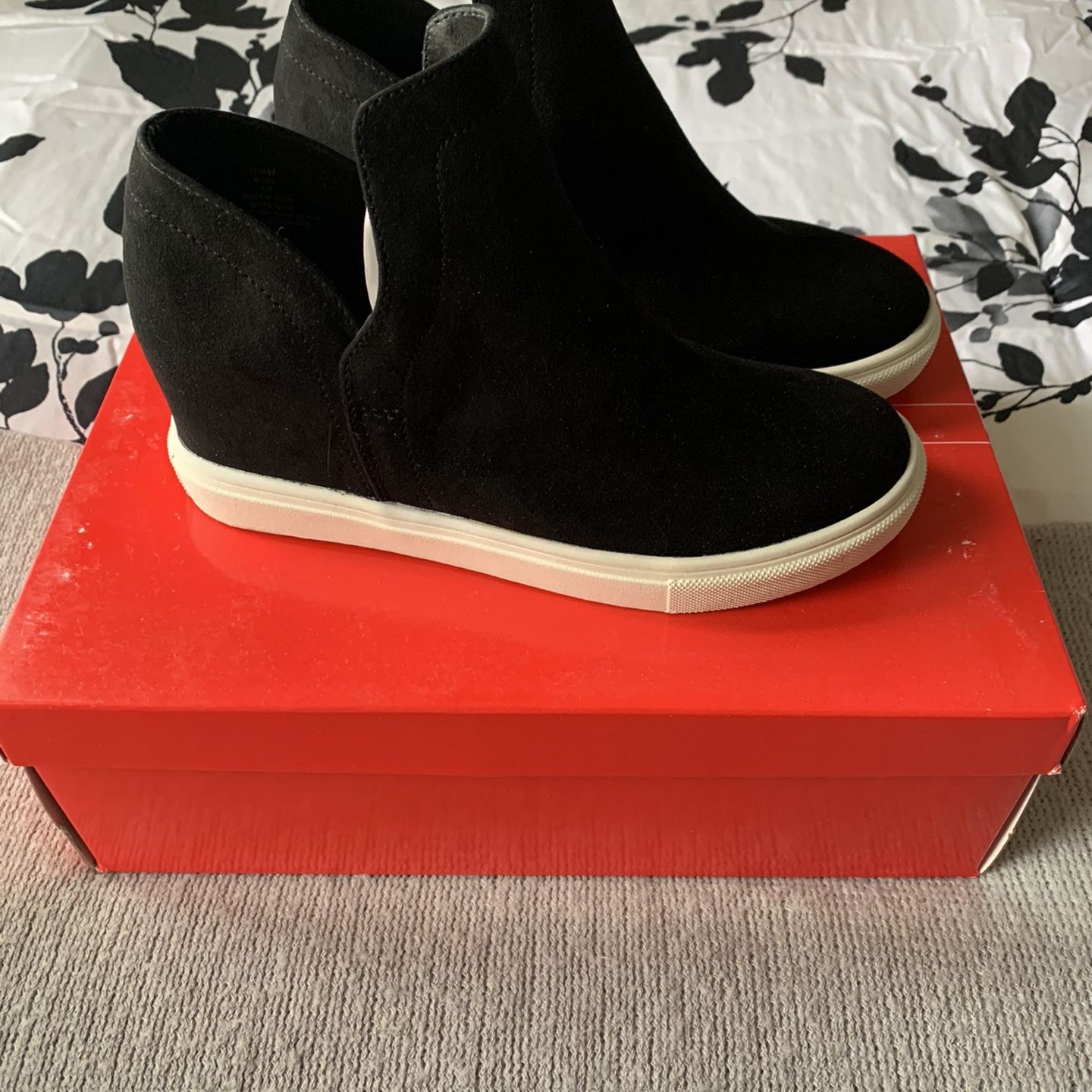 New Black Womens Eva & Zoe Size 6 $20