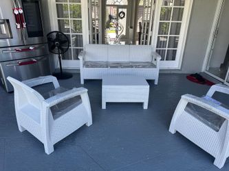 Luxury Outdoor Furniture Set