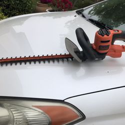 Black and decker saw blade hedge trimmer