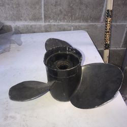 Propeller Off Mercruiser