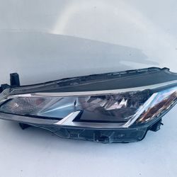 2020-2022 NISSAN KICKS LEFT DRIVER SIDE HEADLIGHT HALOGEN OEM 