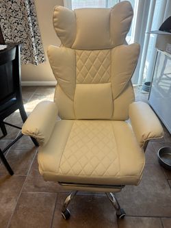 Office/ gaming chair