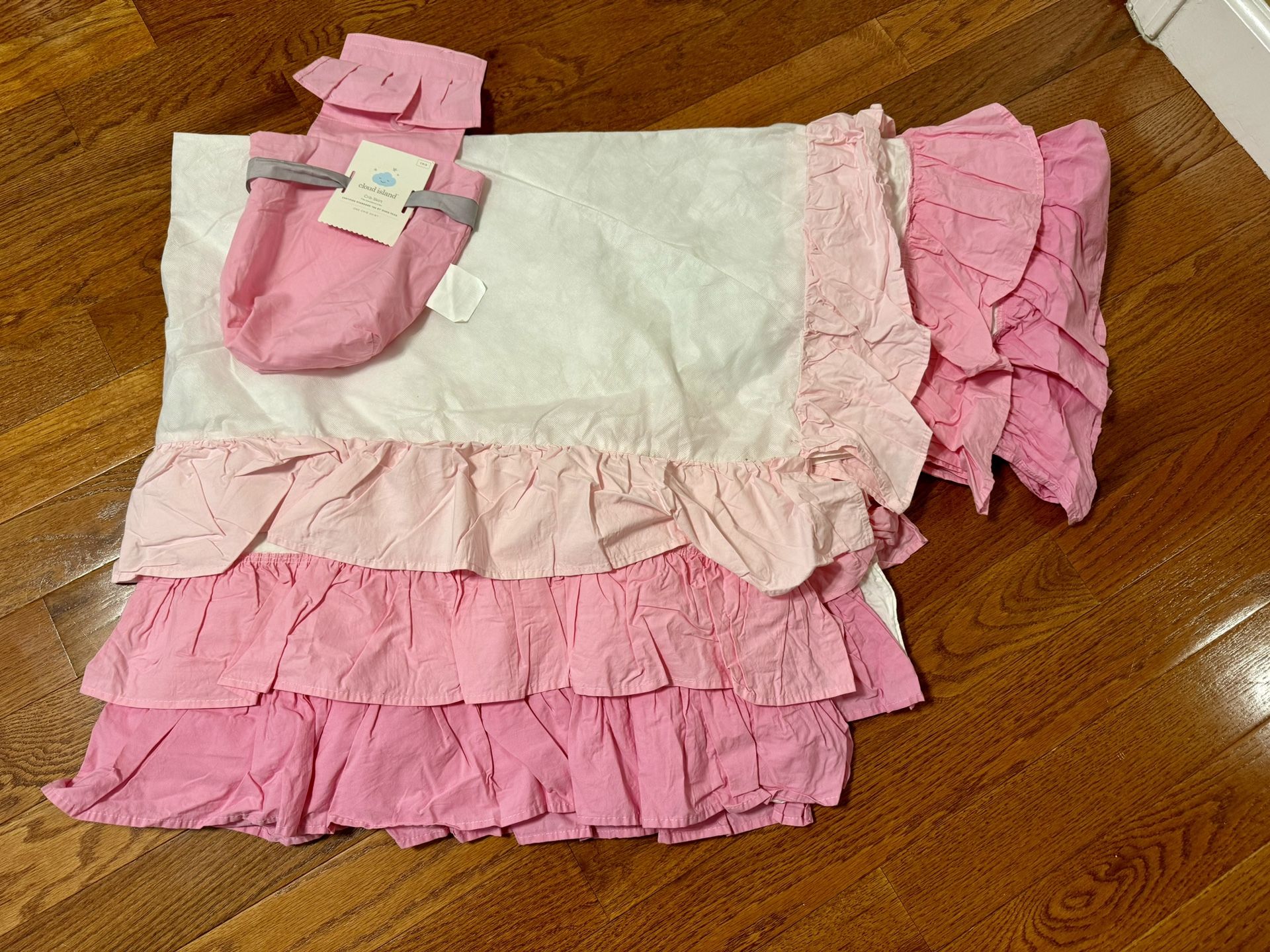 New Cloud Island Baby Toddler Bed Crib Skirt Ombré Pink, Washed But Not Used $10 Firm
