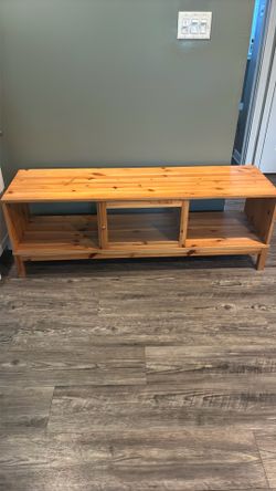 Entertainment center