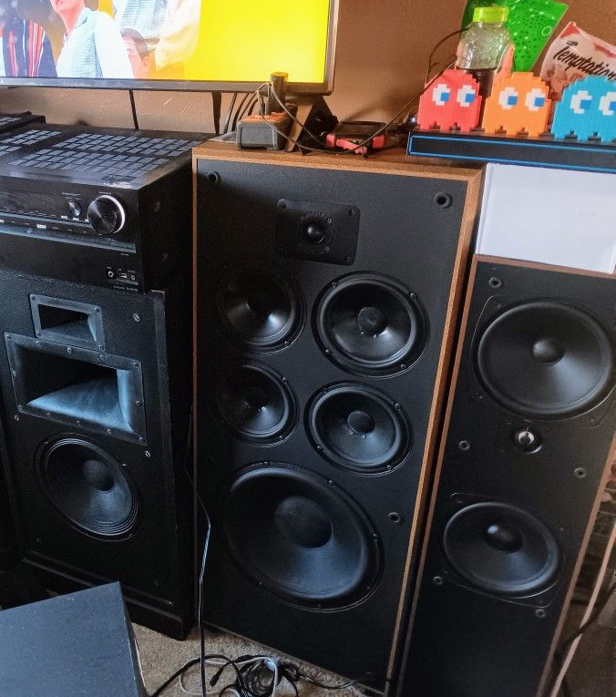 Polk Audio~M12 (Asking Price$300) With Grill