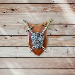9 x 6 PANOPLY WITH COAT OF ARMS WALL PLAQUE DECOR MADE IN SPAIN
