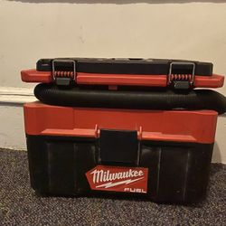 Milwaukee vacuum 