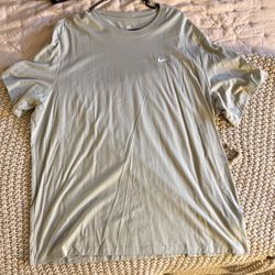 Men’s Nike Plain Green T Shirt 2XL NEW