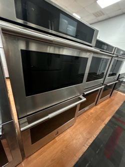 30” JennAir Rise Double Wall Oven | Stainless Steel | 220 V
