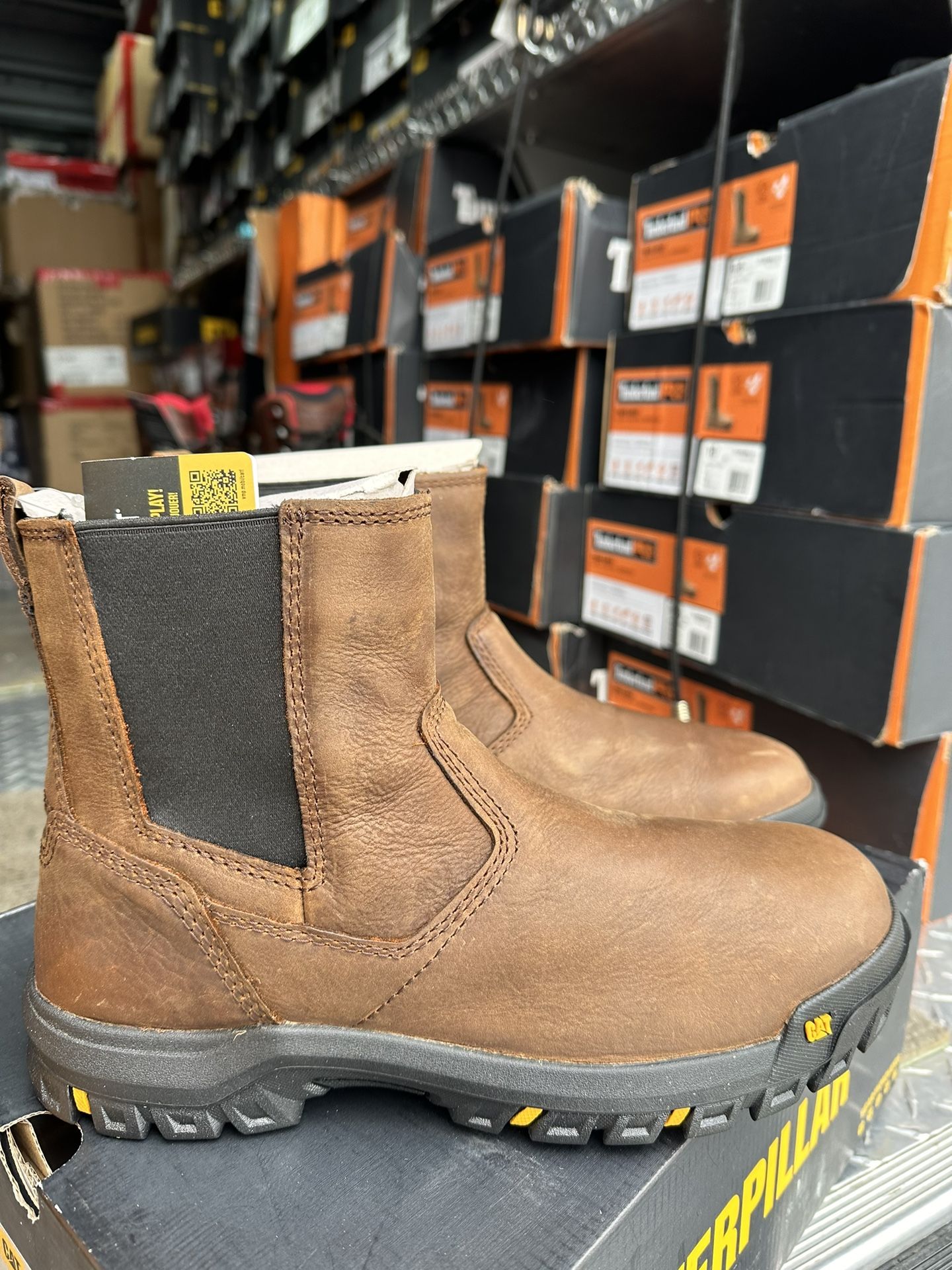 WORK BOOTS 🥾// CATERPILLAR // Sort Toe // And Steel Toe // Different Sizes Available//