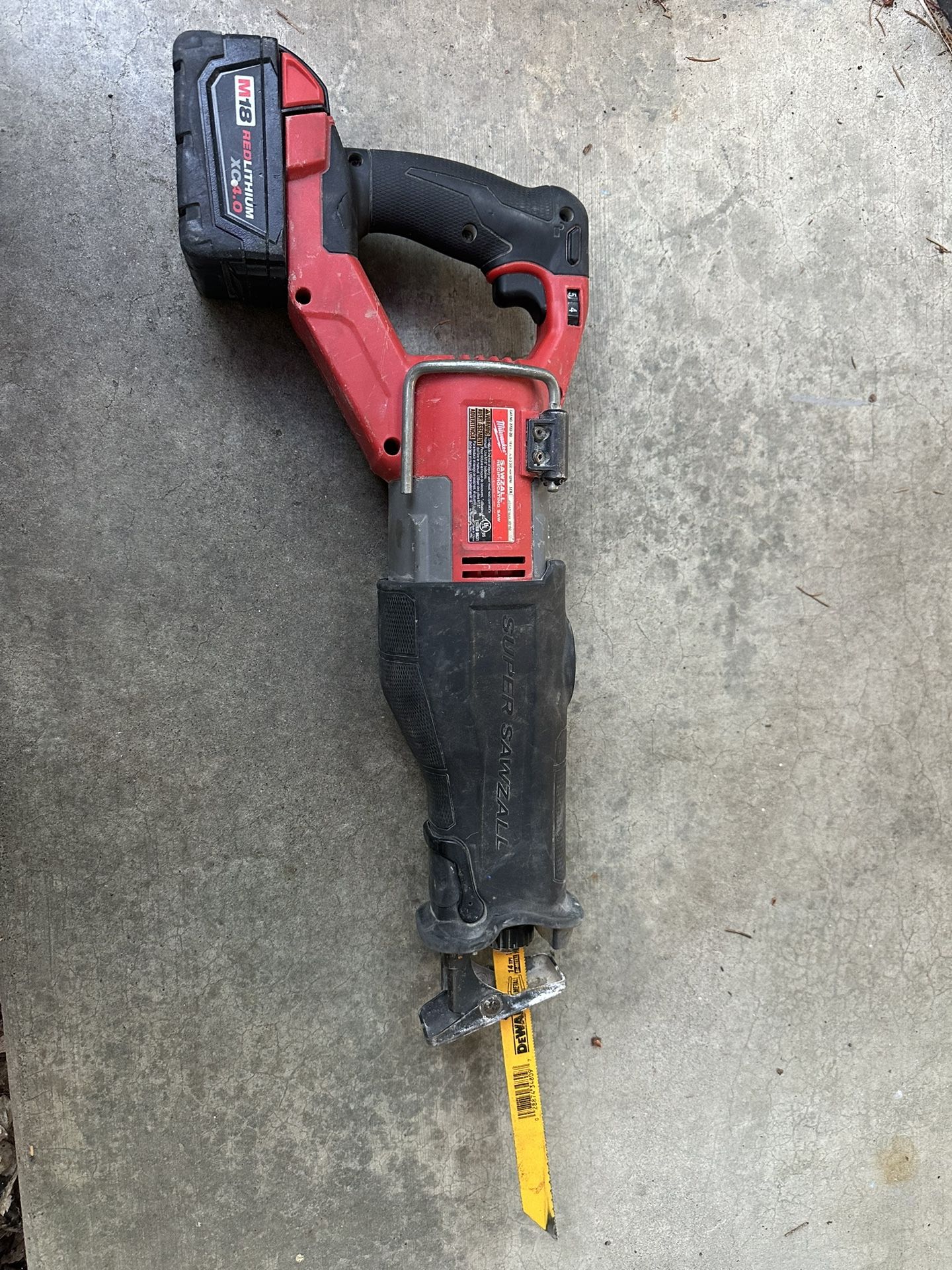 Milwaukee Fuel 18v Sawzall With 4 AH Battery