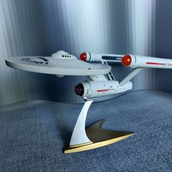 Vintage USS Enterprise 1995 Complete With Box