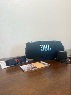 JBL Xtreme 4 Bluetooth Speaker – Excellent Condition w/ Charger & Strap