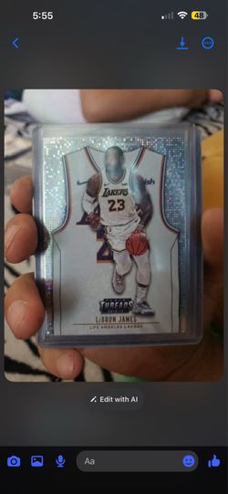 Panini Threads Premium LeBron James #135 Lakers 2018-19